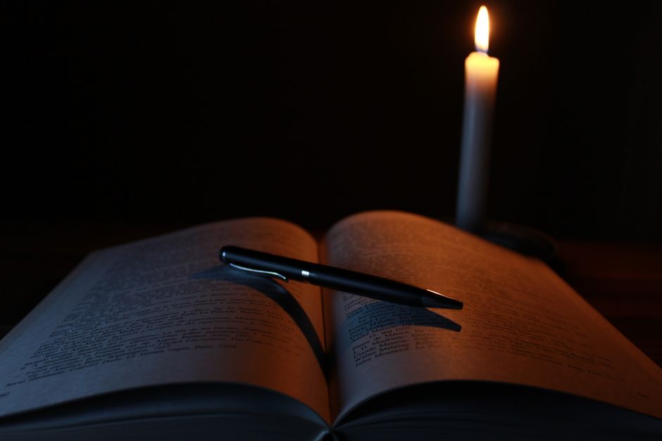 The Art of the Unreliable Narrator in Fantasy